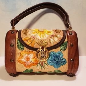 Vintage floral design raffia straw bag